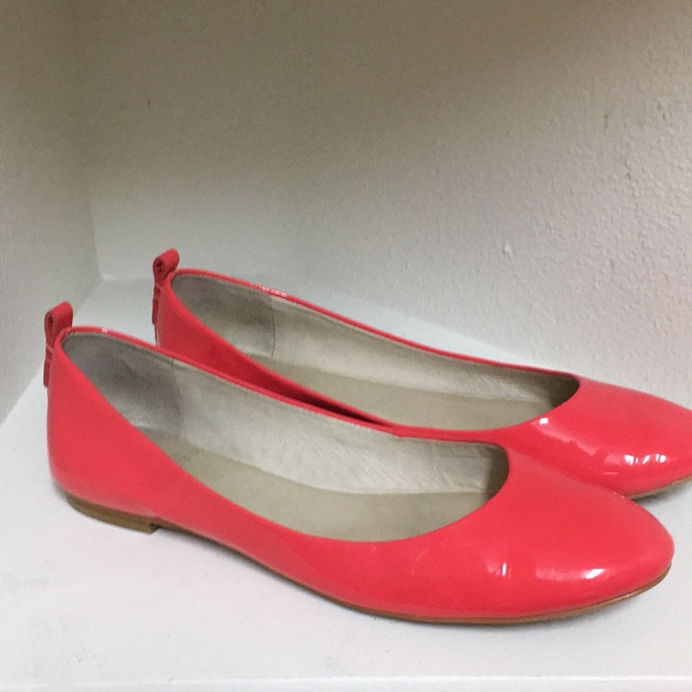 Vince Camuto Pink Flats